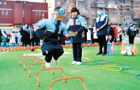 《西安日报》：书面试卷变“闯关游戏”