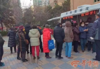 流动服务车进小区 打通便民服务“最后一公里”